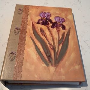 Decorative Photo book. Store 260 photos in 65 sleeves.